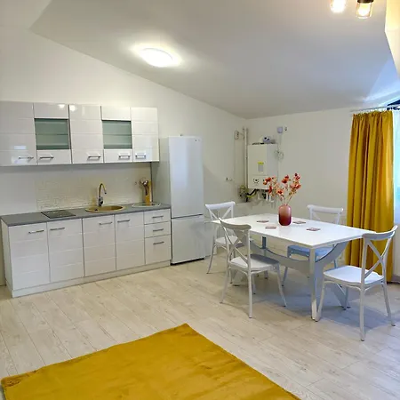 Residence 8 Deluxe Ploiesti Exterior photo